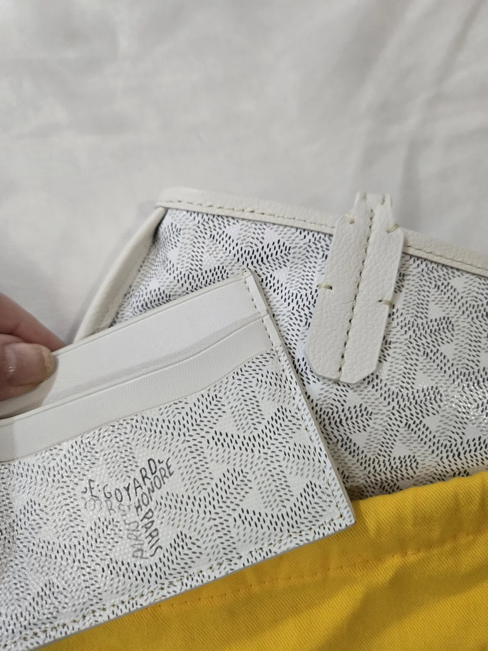 Leather White Patterned Card Holder